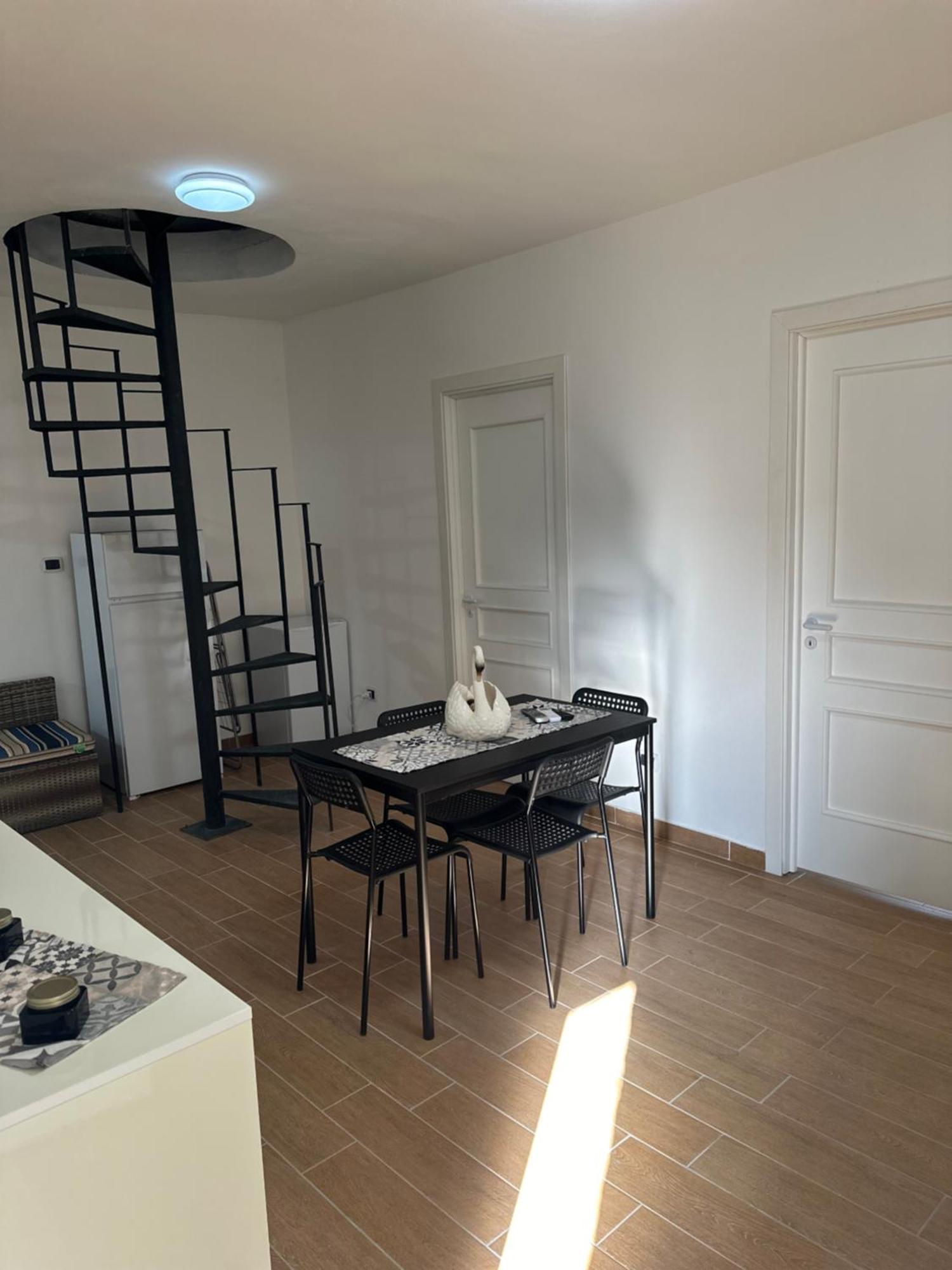 Sister House 2